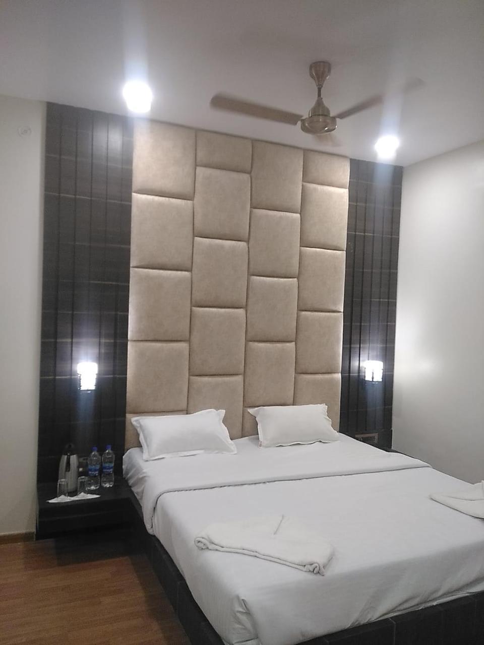 Hotel New Grand Deoghar Buitenkant foto