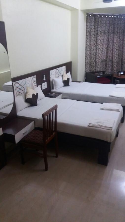 Hotel New Grand Deoghar Buitenkant foto